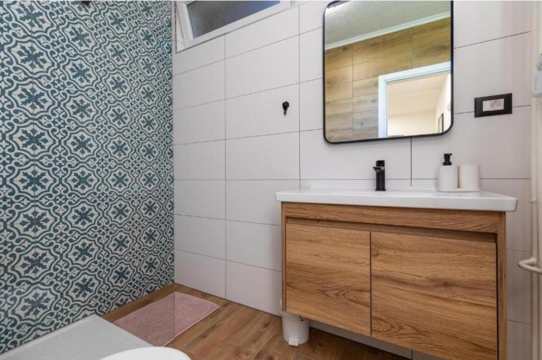 Apartment Karlovac Center Eksteriør bilde